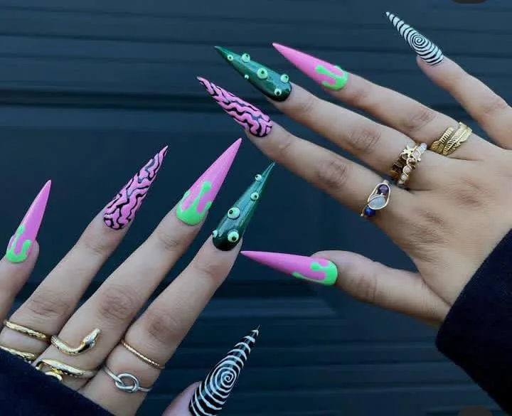 halloween stiletto nails 010 5f9aa6a562