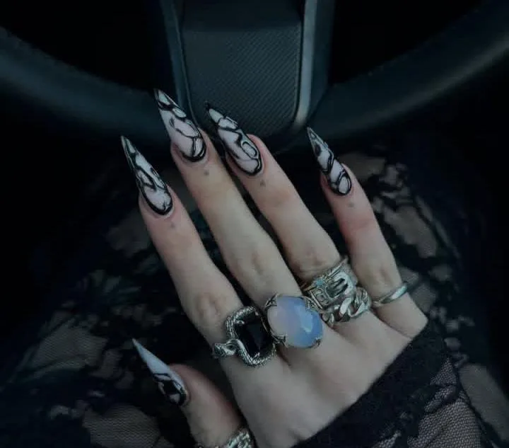 halloween stiletto nails 017 32d7fb4213