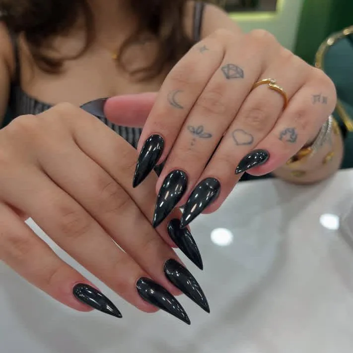 halloween stiletto nails 023 b89f0d9935