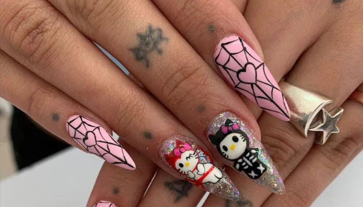 Hello Kitty Halloween Nails for 2025: Cute Meets Spooky 1