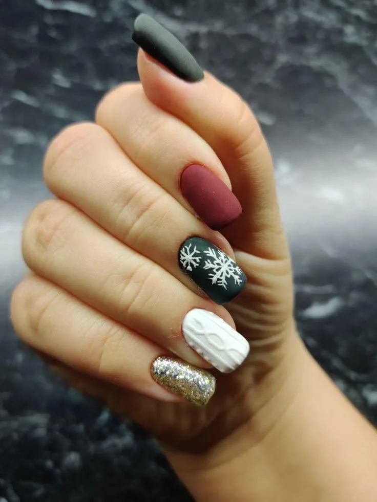 matte christmas nails 019 23ccaf8f4d