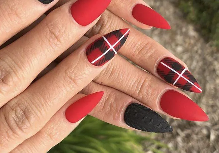 matte christmas nails 020 2747c3838b