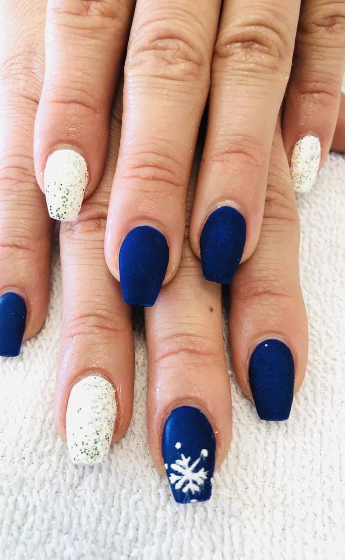 matte winter nails 025 c95609c6cc