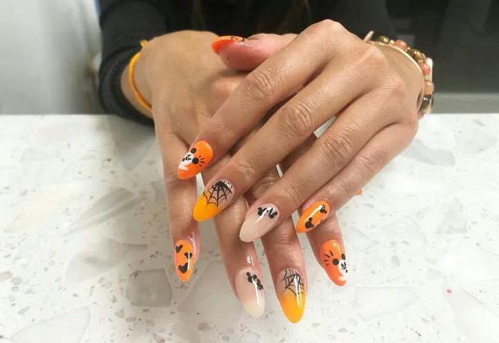 mickey halloween nails 004 1c6e54d8fa