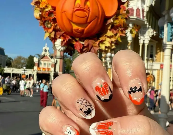 mickey halloween nails 040 605347cf52