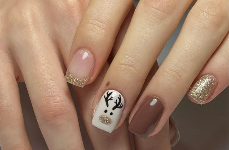 nude christmas nails 011 ff174aa7c7