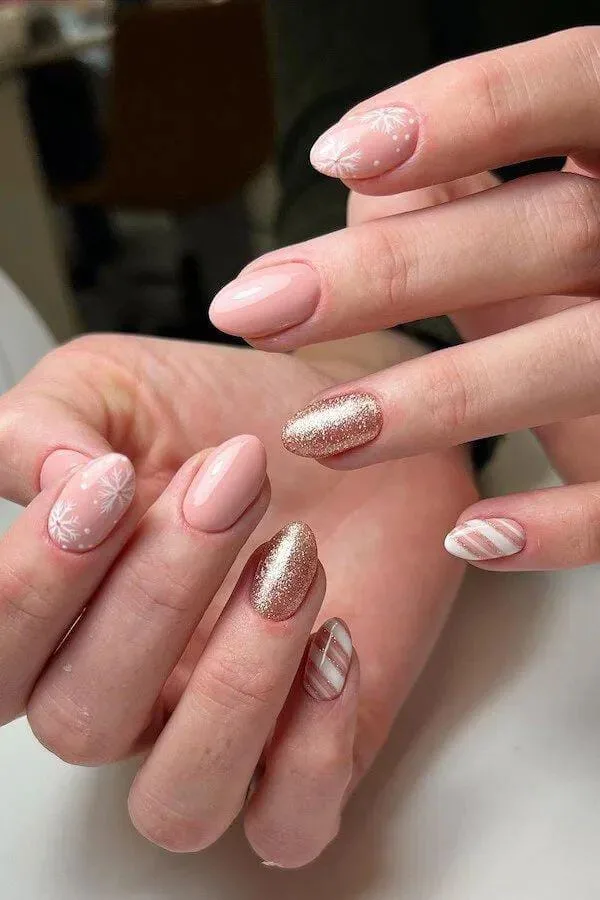 nude christmas nails 030 327d869853