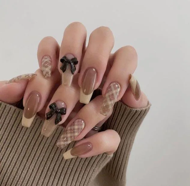 nude french tip nails 048 b1cdb41387