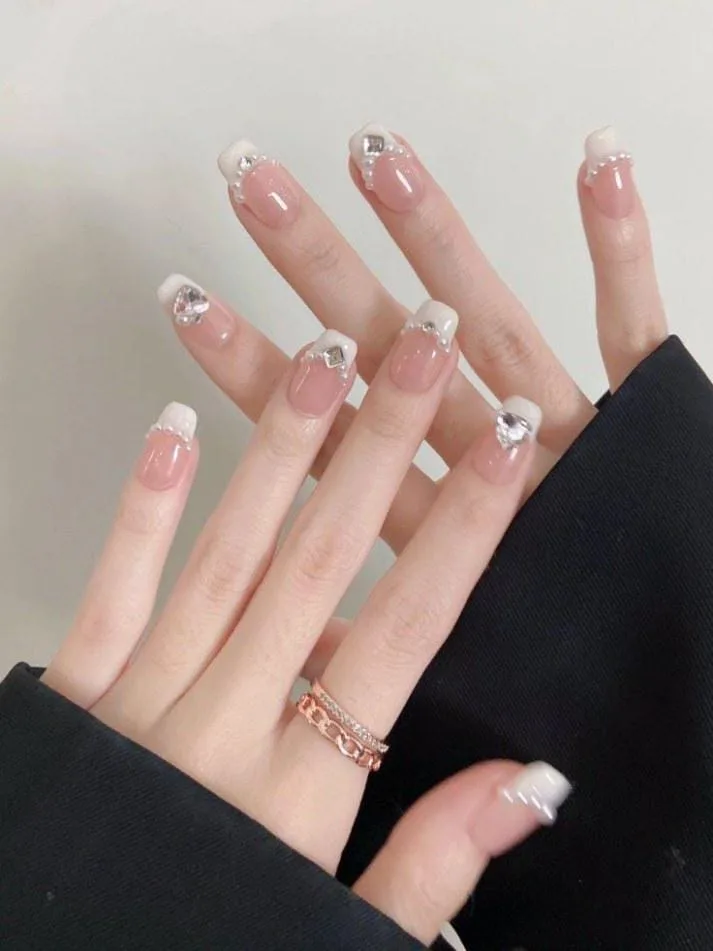 nude french tip nails 057 f5c718675c