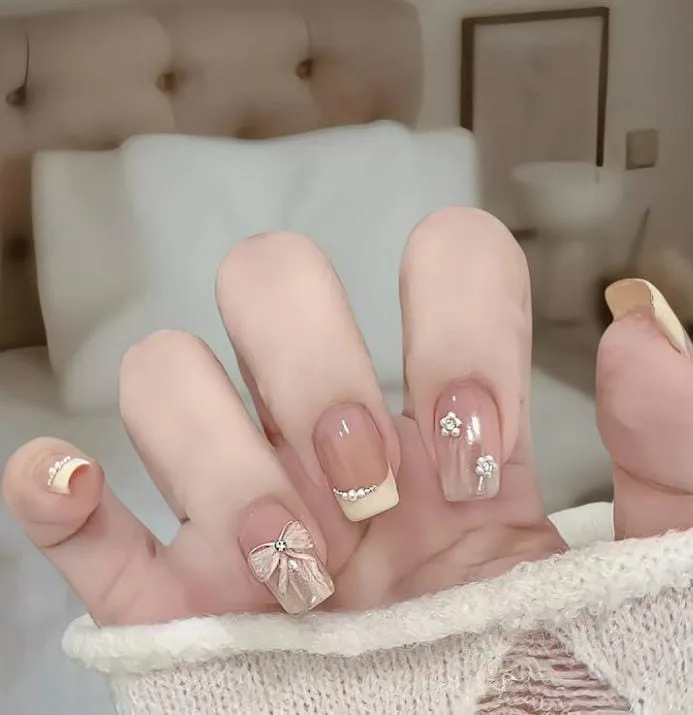 nude french tip nails 059 d38702fdbd