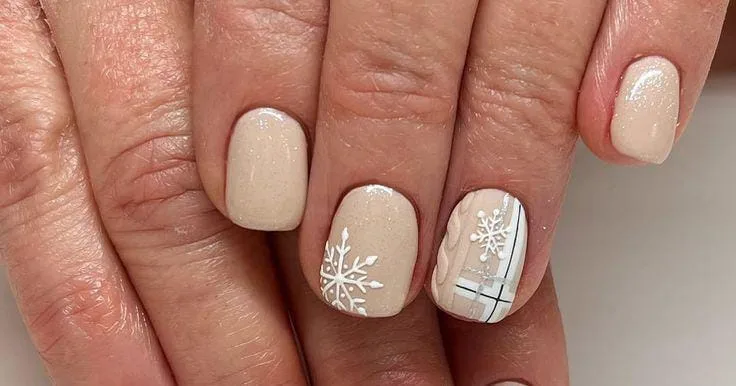 nude winter nails 044 1eb061fa7a