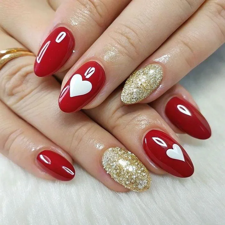 red and gold valentines nails 007 ac3e2108d8