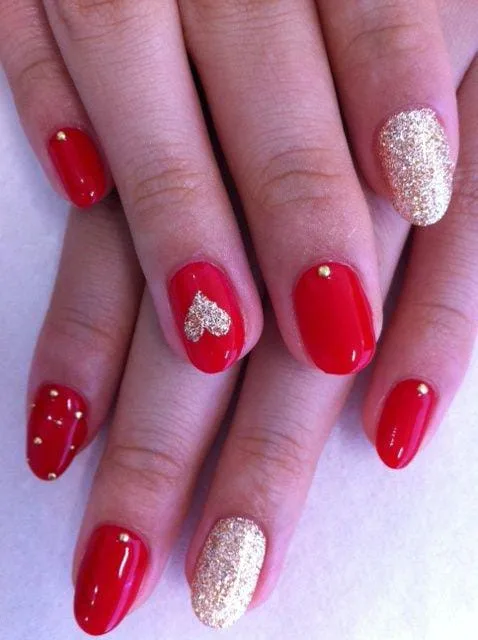 red and gold valentines nails 038 4d748878a4