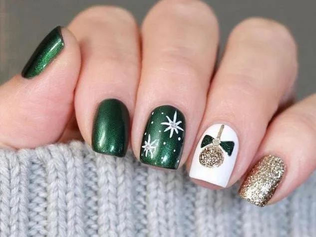 short christmas nail designs 004 8220228f27
