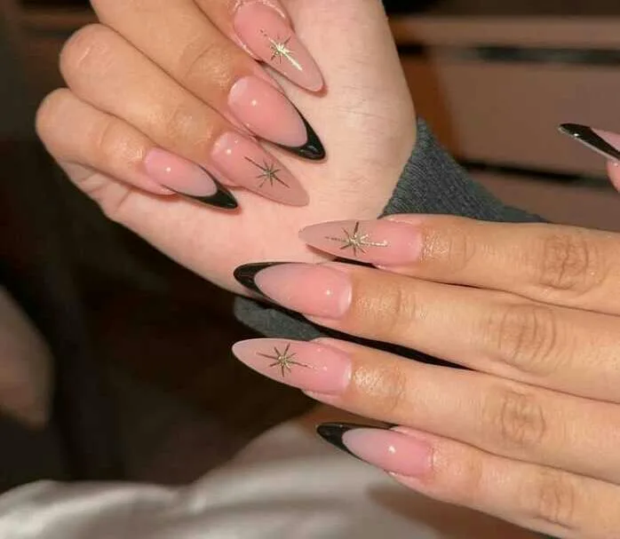 simple black halloween nails 011 0a2fc5a37e