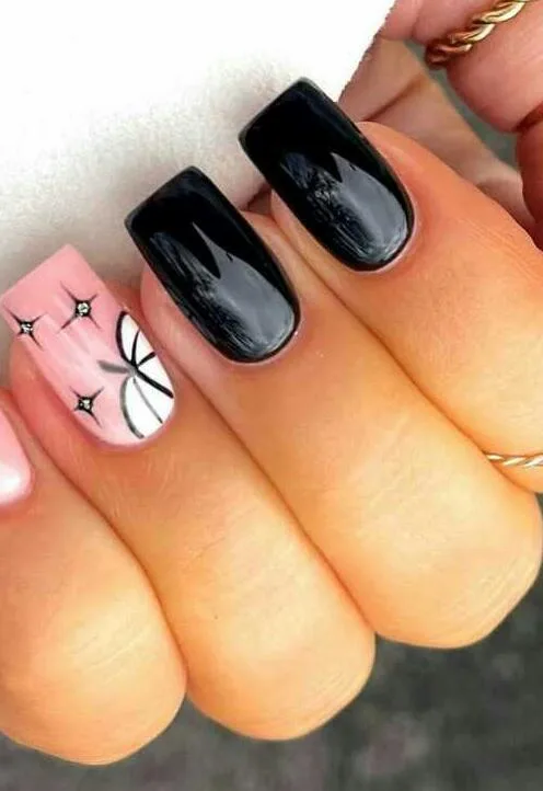 simple black halloween nails 018 4e3a042493