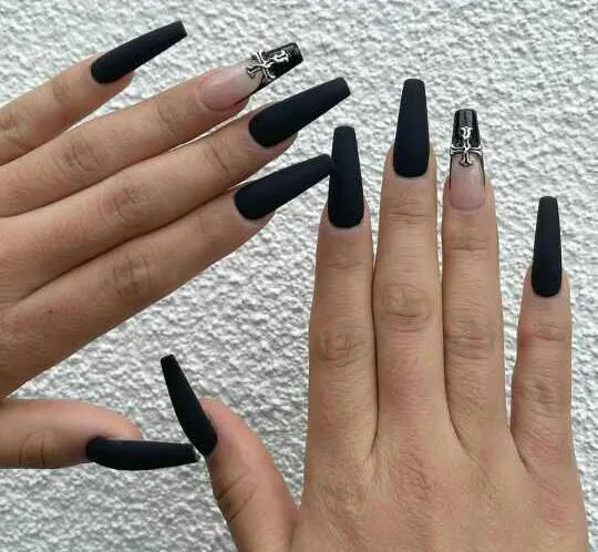simple black halloween nails 032 52dc36604a