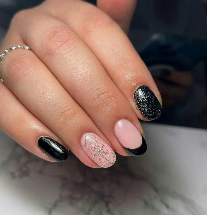 simple black halloween nails 047 41e65f7e45