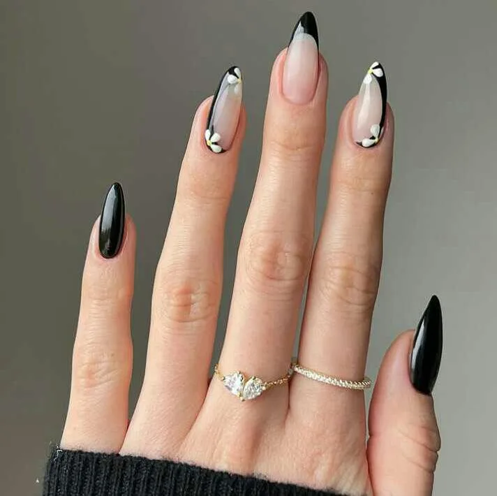 simple black halloween nails 048 192014668f