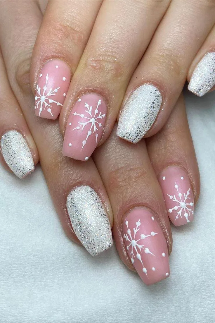 simple christmas nail designs 043 047b6efd85
