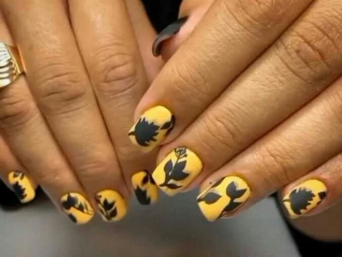 simple fall nail designs 006 56b26ca3a2