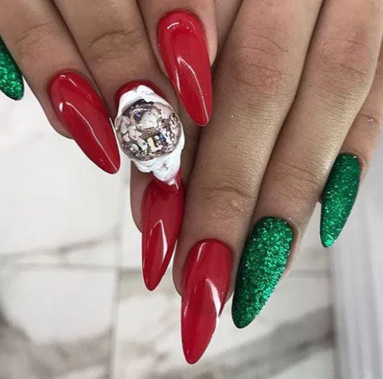 snow globe nails 008 327f2275b5