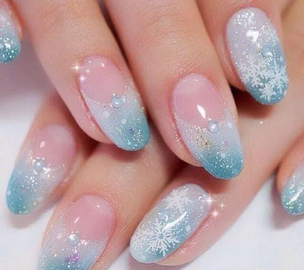 snow globe nails 023 5e4bbf05ec