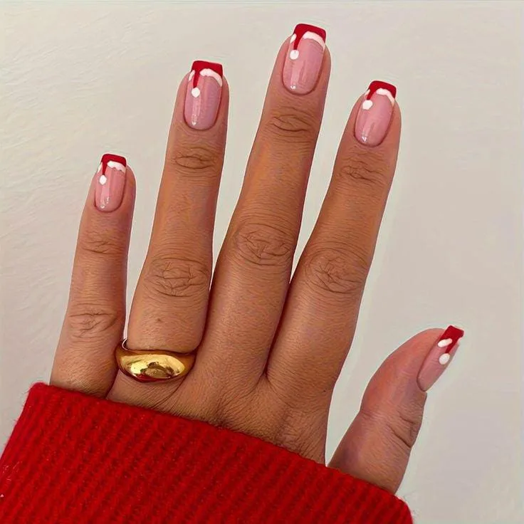 subtle christmas nails 008 456c1a7401