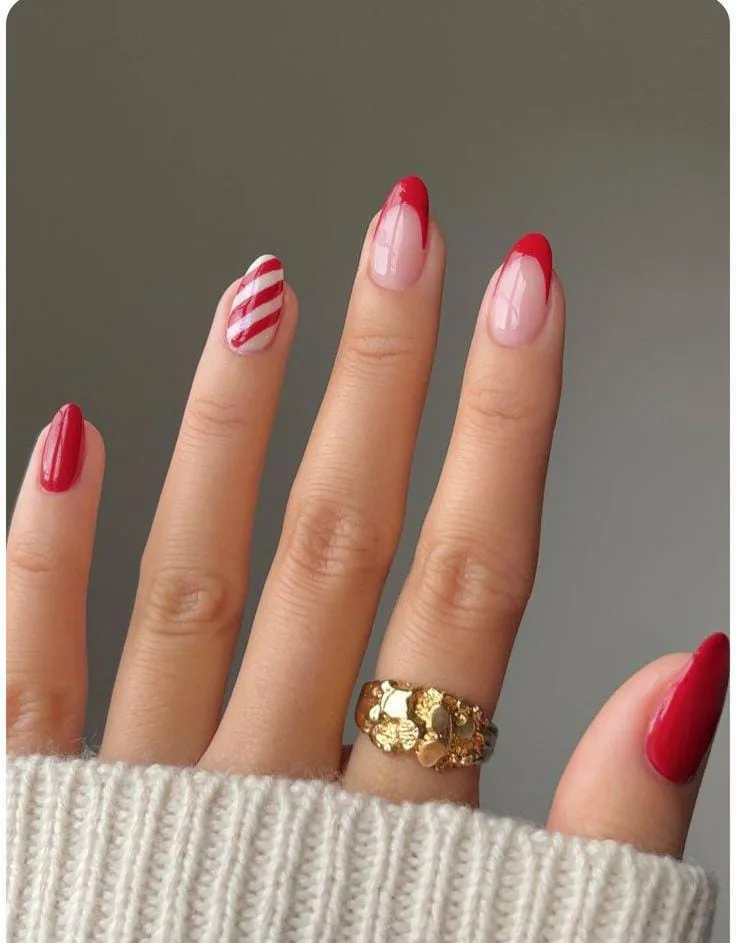 subtle christmas nails 010 fc6e2292d9