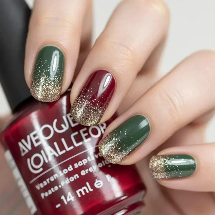 subtle christmas nails 037 09a6201c28