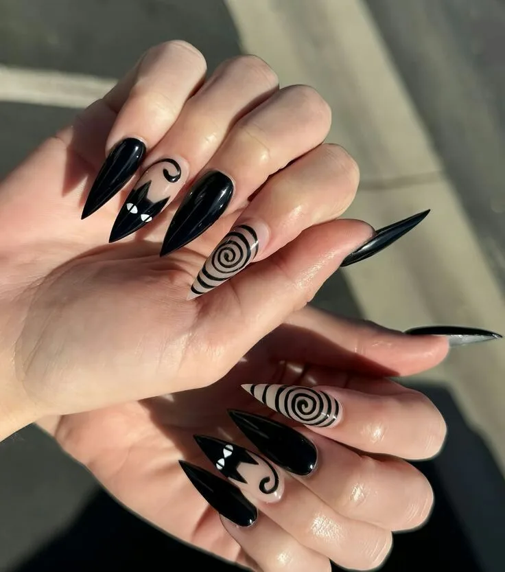 subtle halloween nails 018 541678071b