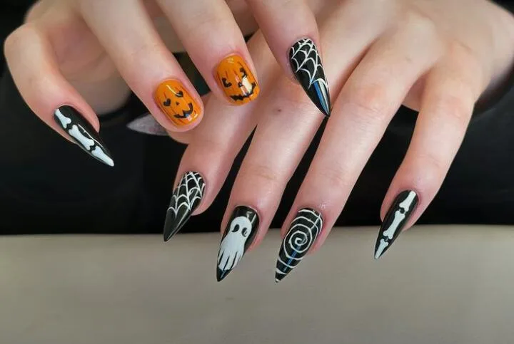 subtle halloween nails 022 5018e296a7
