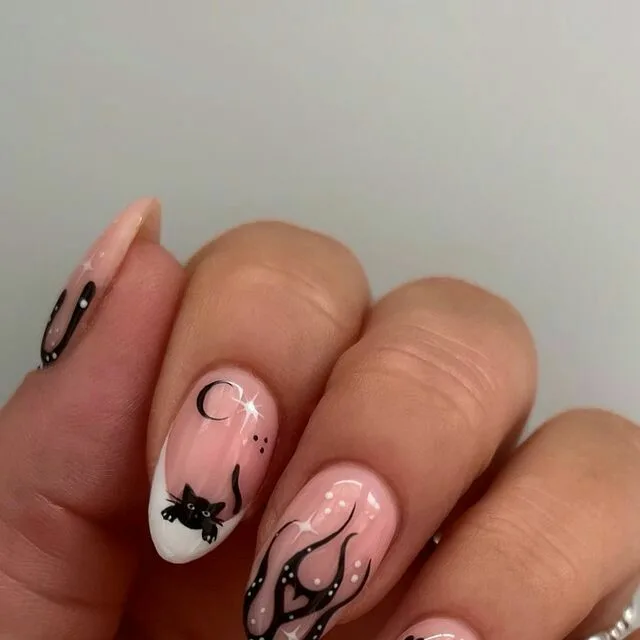 subtle halloween nails 028 3769928535