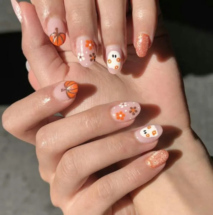 subtle halloween nails 035 a33d539353