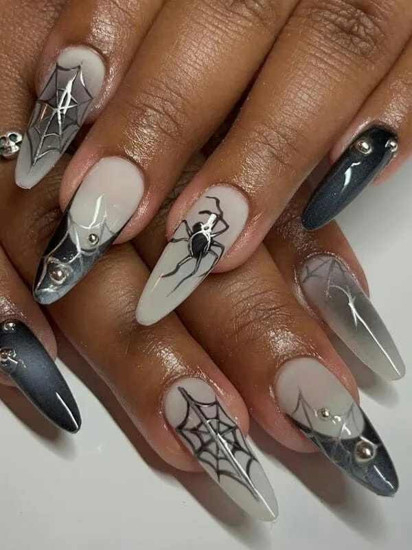 subtle halloween nails 036 d7a227ae4c