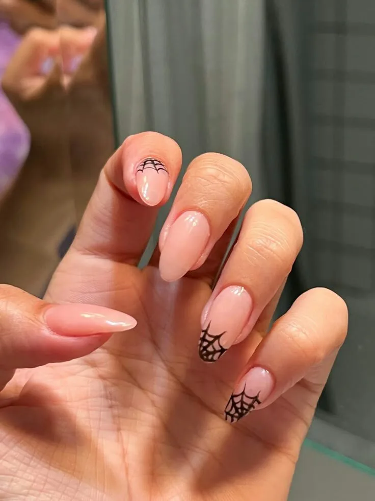 subtle halloween nails 043 9c95983fce