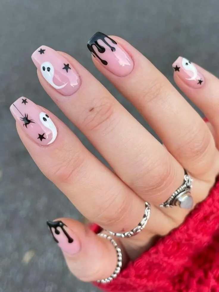 subtle halloween nails 051 ebd4d6440e