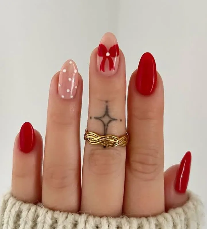 subtle valentines nails 043 74b937d710