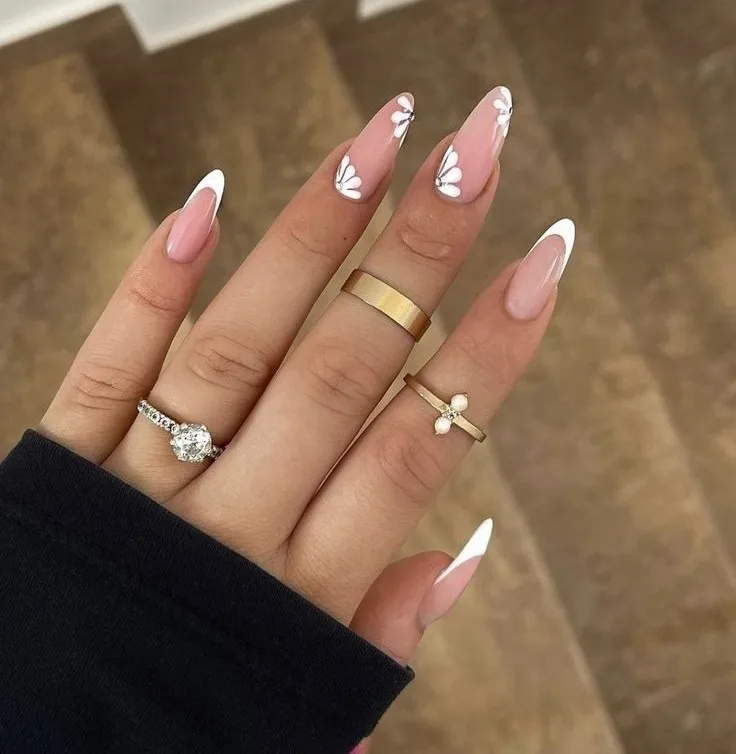 white french tip nails with flowers 002 14242968ba