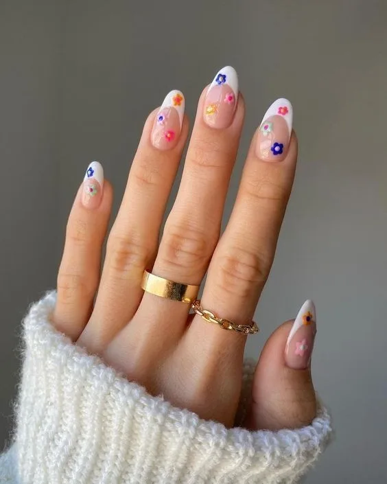 white french tip nails with flowers 012 8f2afbb98e