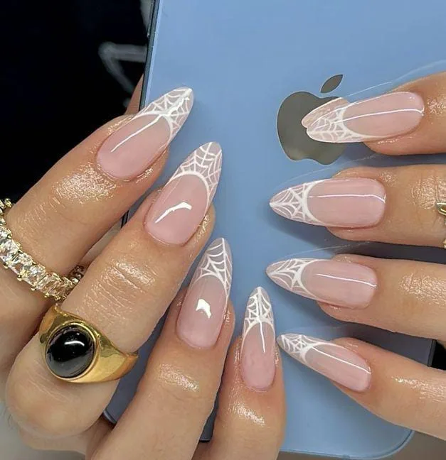 white halloween nails 003 f04c2ab713