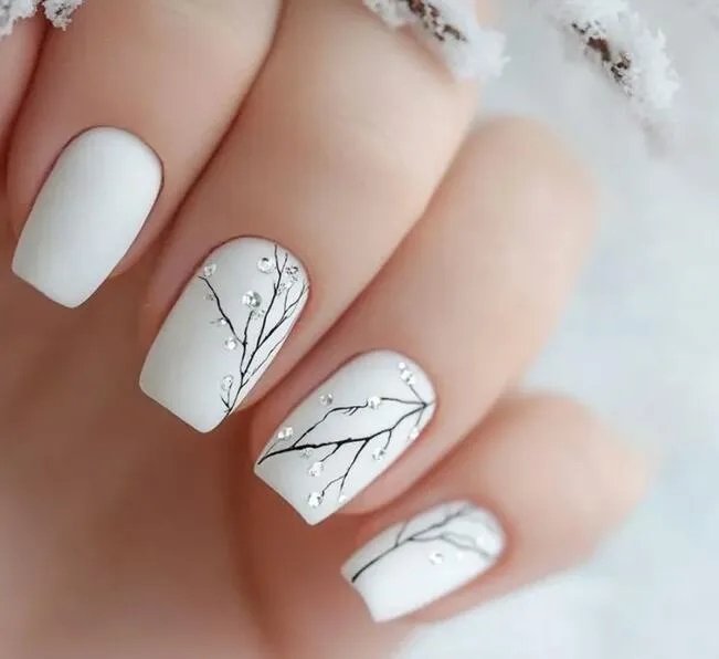 white winter nails 002 8181febd22