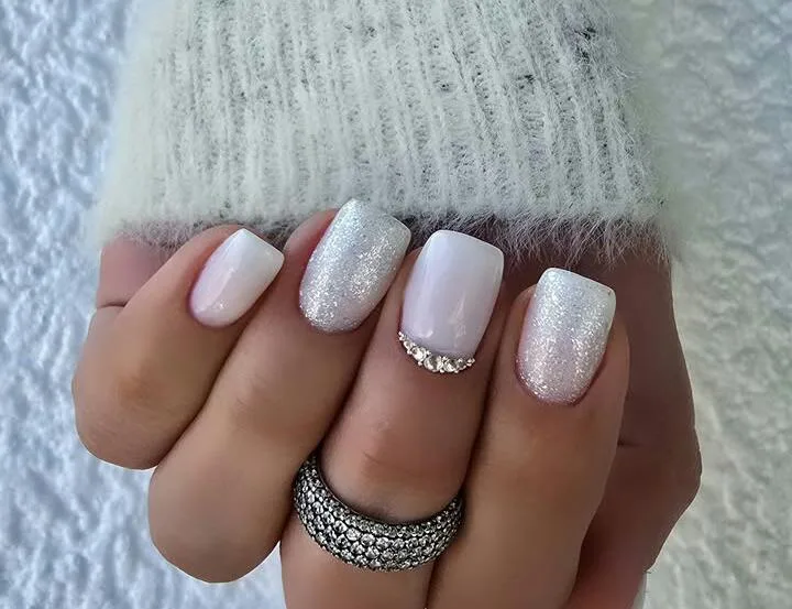 white winter nails 026 b1a7f2a0aa
