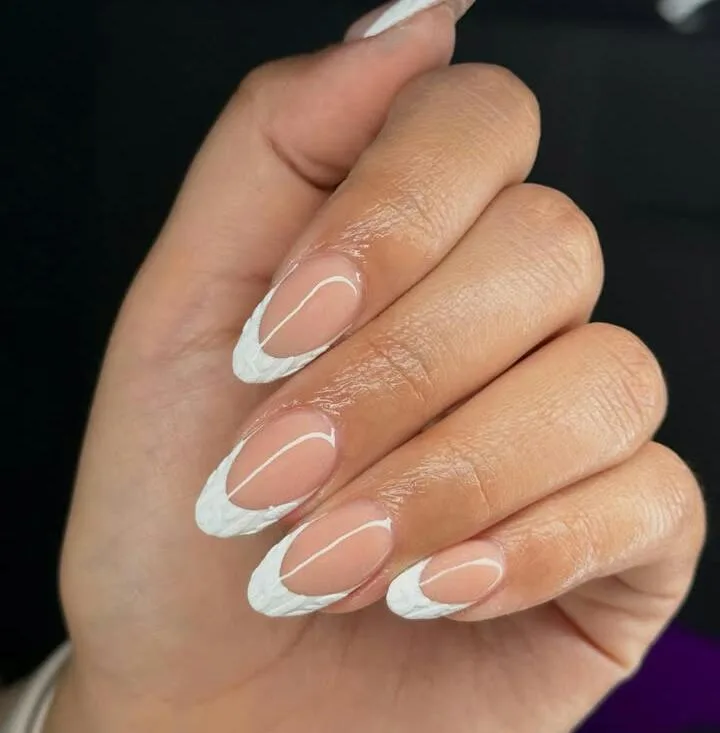 white winter nails 034 41f6f485cf