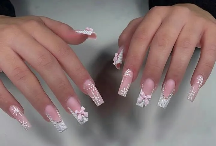 white winter nails 037 8ef51b0435